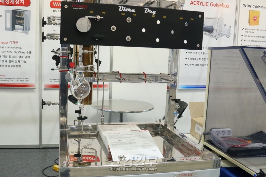 [국제연구·실험 및 첨단분석장비전] 실험 성공 견인하는 불순물 제거, ‘용매정제장치’