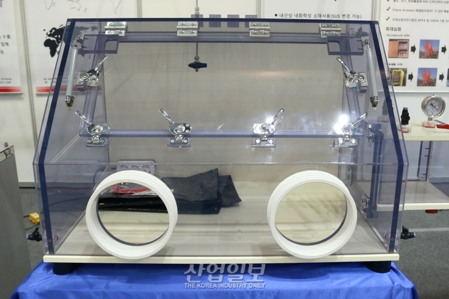 [국제연구·실험 및 첨단분석장비전] 실험 성공 견인하는 불순물 제거, ‘용매정제장치’