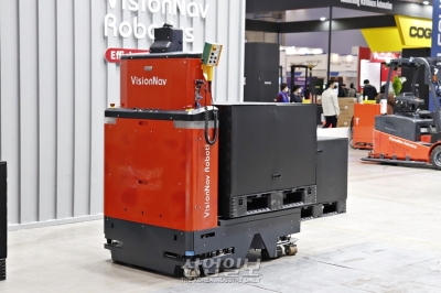 [국제물류산업대전] 사이드 무빙 가능한 무인 지게차… 현지화 전략 강화