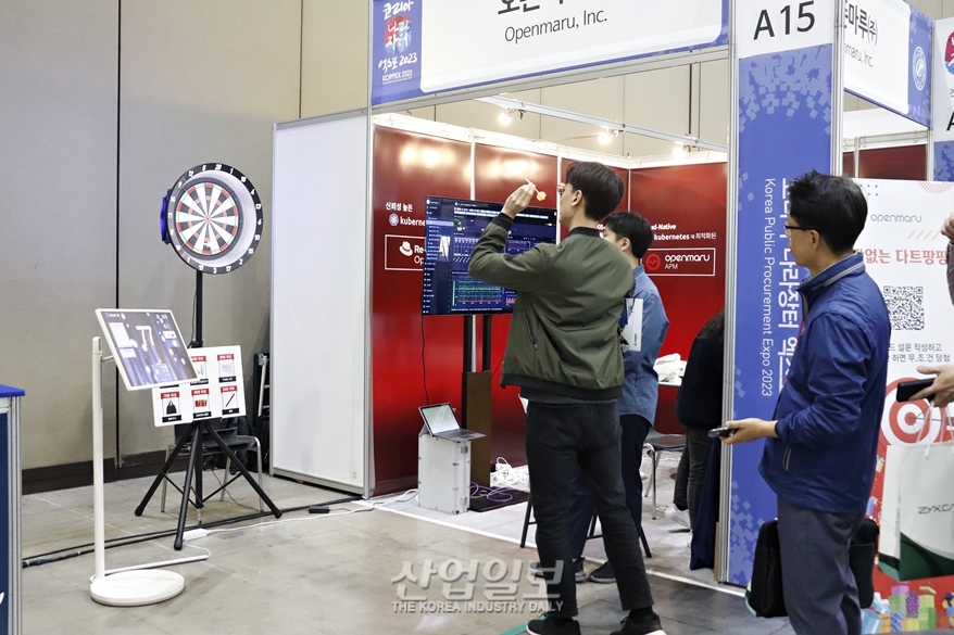 [나라장터] 이벤트 참여하고, 제품 체험하고…즐길거리 있는 전시 풍경