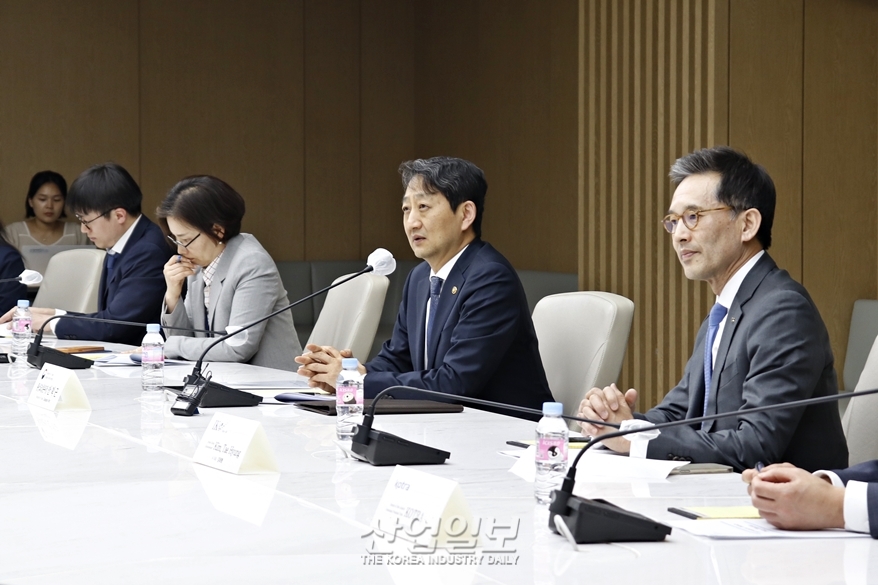 산업부, 글로벌 경제 자문단 구성…정책 방향 모색