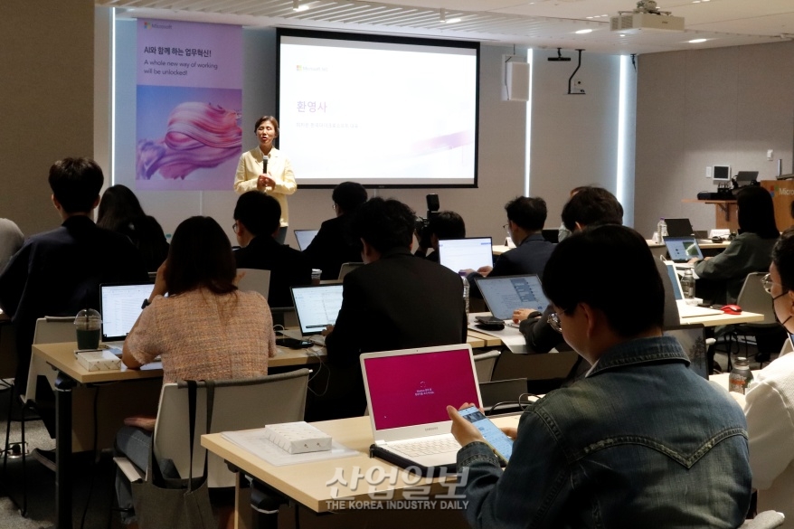 인공지능(AI)으로 업무 효율 UP…100% 신뢰 가능한가