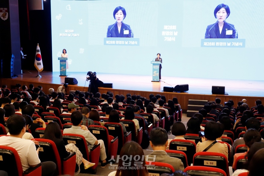 환경부 장관, “탄소중립은 일상 속 작은 실천으로부터”