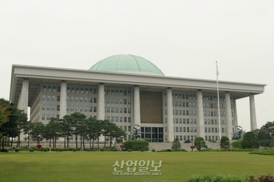 차세대 AI 반도체, 인공지능 운명 바꿀까