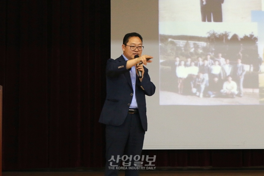 ‘뿌리기업 채용박람회’ 청년 취업난 속 한줄기 빛