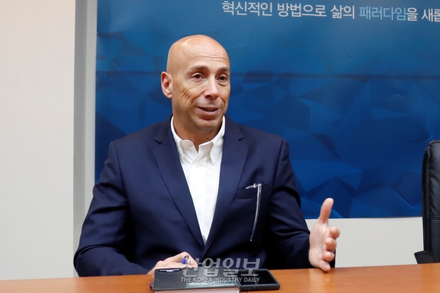 스트라타시스 “프로토타입에서 산업계 양산 제품까지 3D프린팅시장 공략해 나갈 것”