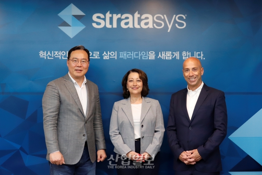 스트라타시스 “프로토타입에서 산업계 양산 제품까지 3D프린팅시장 공략해 나갈 것”