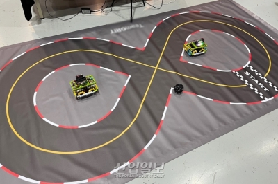 키보드 하나로 로봇 조종 가능