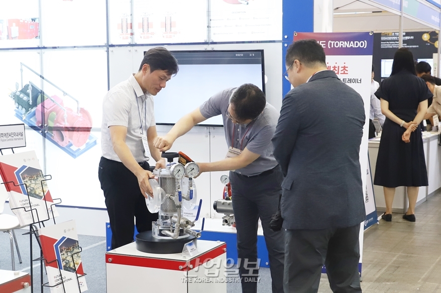 배관 여과 필터 자동으로 청소…배관 유지보수 간단히