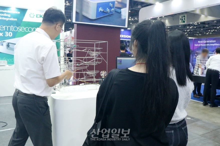 “딱 걸렸어”, 불량품 잡는 초음파 측정기