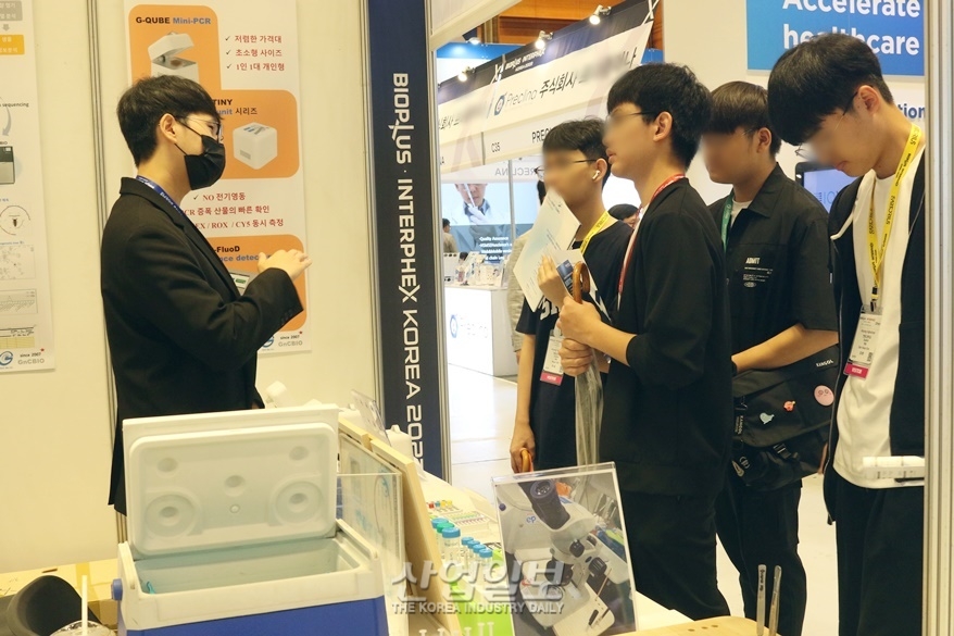 올해의 트렌드 기술은 무엇일까...제품 전시 ‘꼼꼼히’