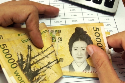 최저임금안 시간급 9천860원…기업 및 경제단체 유감