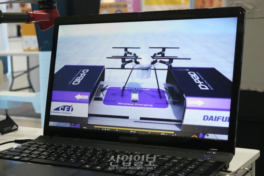 선 없는 ‘드론 스마트 폴’로 전기 요금 절감