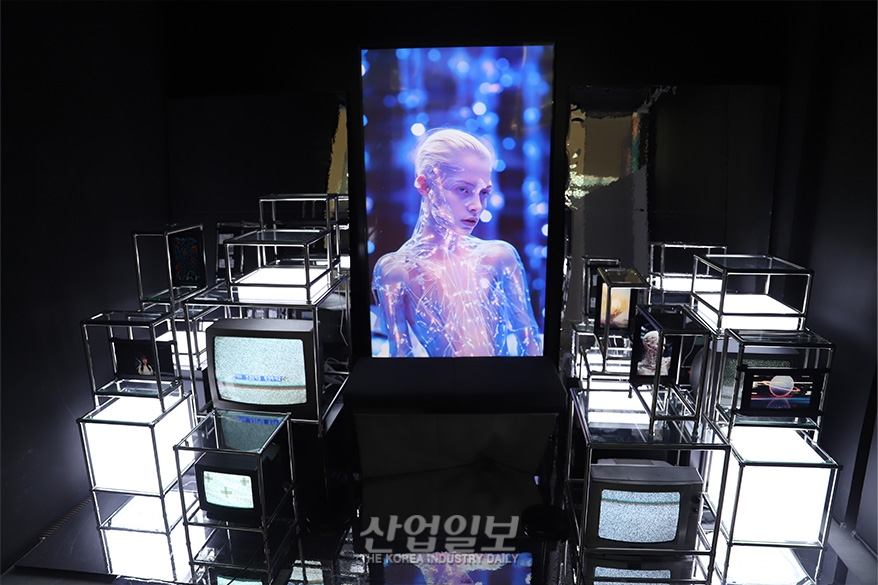 DDP에서 다양한 미래상 담은 디지털아트 전시회 열려