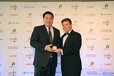 ㈜성우애드컴, 2013 IBA(국제비즈니스대상) 2개 부문 수상